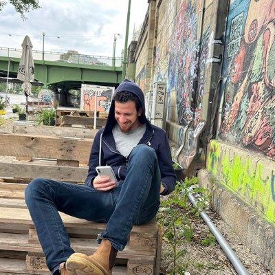 ddzmora's profile picture