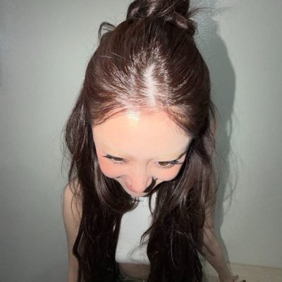 yunjinsiim's profile picture