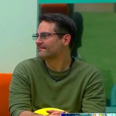 T E A M S U I Z A's profile picture