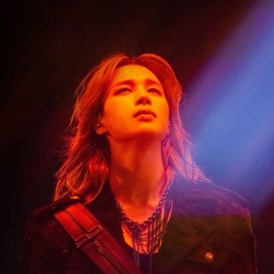 R✨'s profile picture
