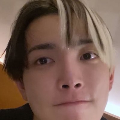 yunhosbootytickler's profile picture