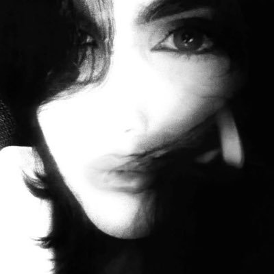 ٧'s profile picture