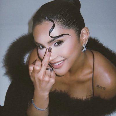 comentaflavinha's profile picture