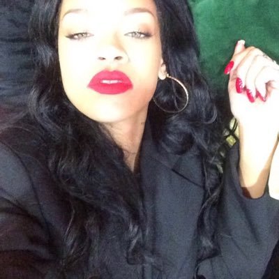 bitchbettalurk's profile picture