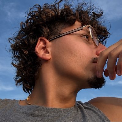 nain poire's profile picture