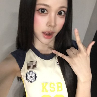hiyA's profile picture