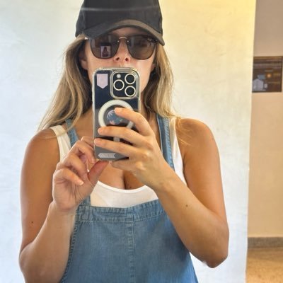 NikiNikitaLiana's profile picture