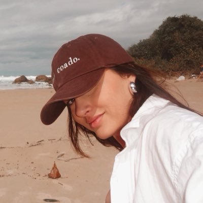 ana carolina's profile picture