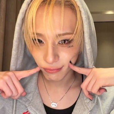 I, wumuti lesbianismo's profile picture
