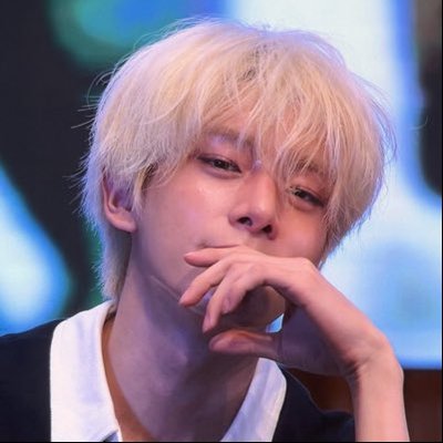 ev.'s profile picture