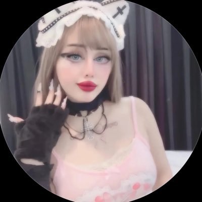 روز's profile picture