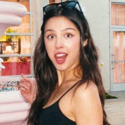 gabi. vai ver o bts's profile picture