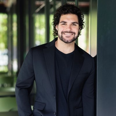 maxtoscano1's profile picture