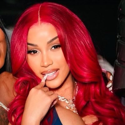 RED🅱ARZ CARDI B's profile picture