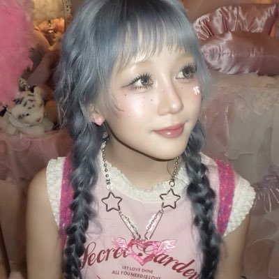 levoya99e's profile picture