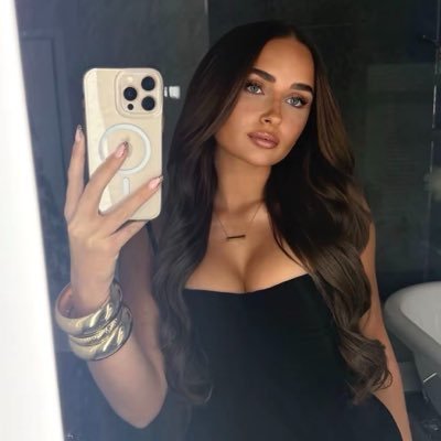 Em💫's profile picture