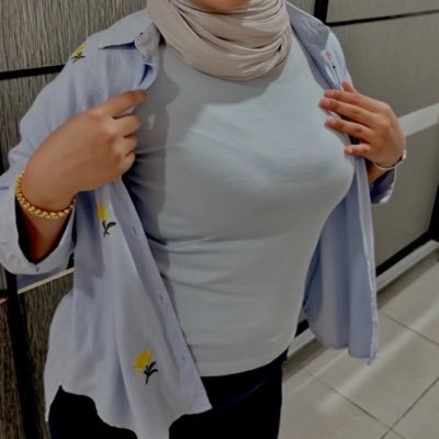 Aziera-Azreen's profile picture