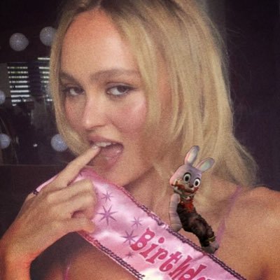 helia's profile picture