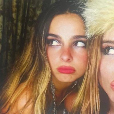 dina ✚'s profile picture