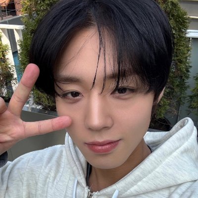 ree's profile picture