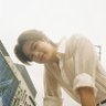 b's profile picture