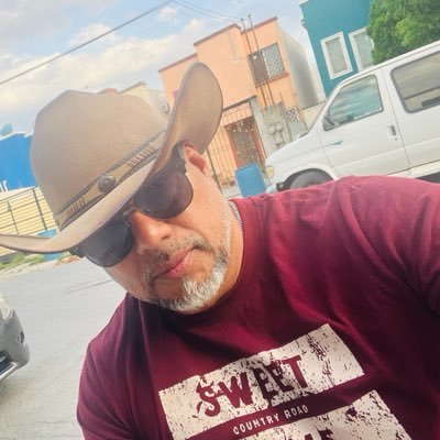 Héctor “Gruñon” 🏈🎸🎬⚽️🍺's profile picture