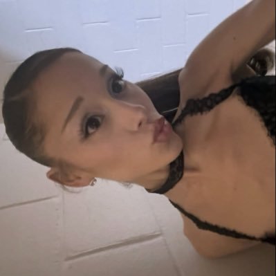 etrnallyurs's profile picture