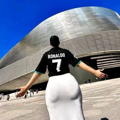ariesisfake's profile picture