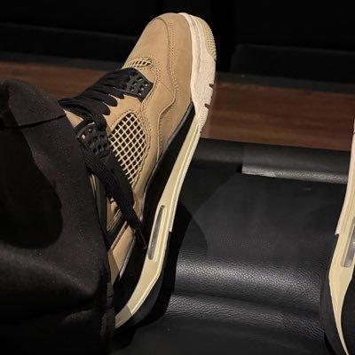 y's profile picture
