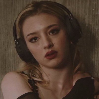 mel ❆'s profile picture