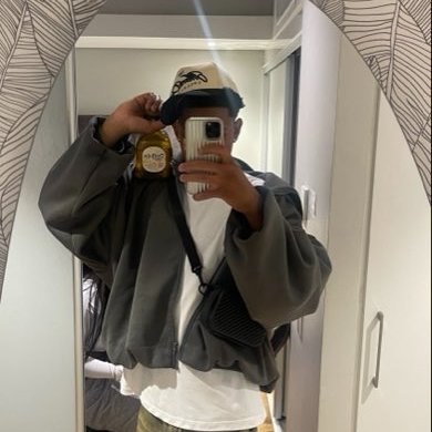 K ⚔️ T's profile picture