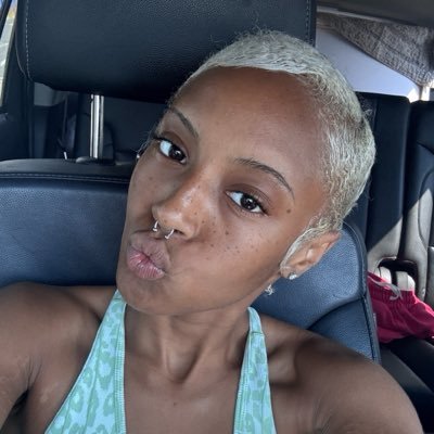 BLONDE HAIR FREAK 🫦's profile picture