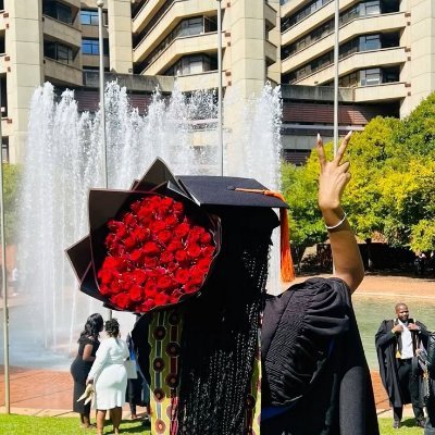 Sandile_Mbathar's profile picture