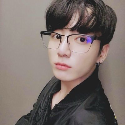 𝗖𝗮 | faz fanmade e vai ver o bts's profile picture
