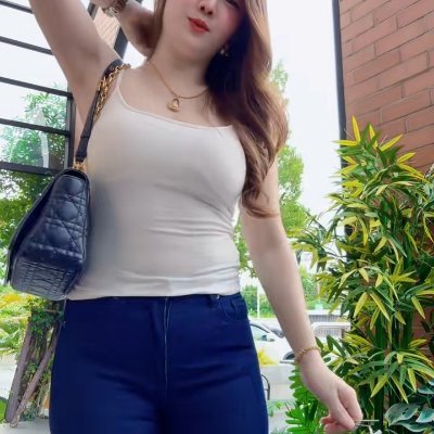 แม่ผมเอง..ทำงานพีอาร์ ทำมัยต้องไปกับเสี่ยด้วย's profile picture