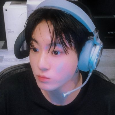 𝜗ৎ's profile picture