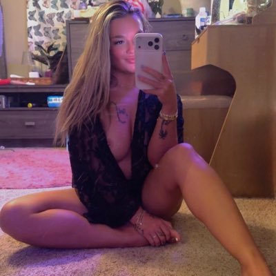 BelleRosevyly's profile picture