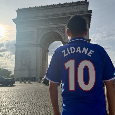 akazonae687's profile picture