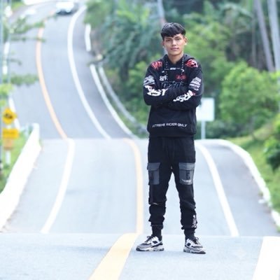 ธราเทพ ชานน's profile picture