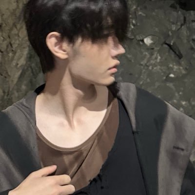 has. 𓏲ּ𝄢's profile picture