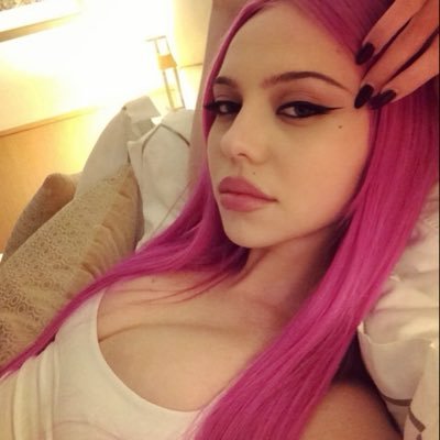 §'s profile picture
