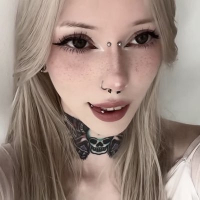 sade's profile picture