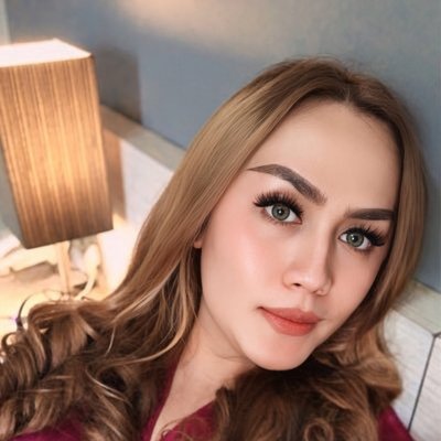 TS jully LADYBOY's profile picture