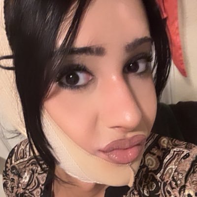 alveena23777's profile picture