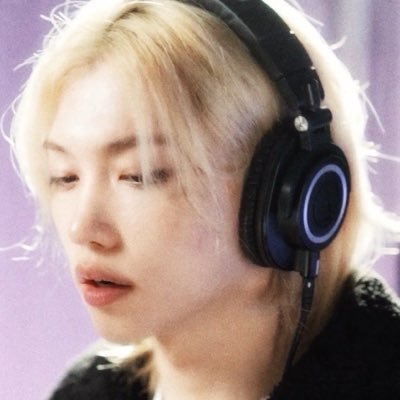 lore ★ saw skz's profile picture