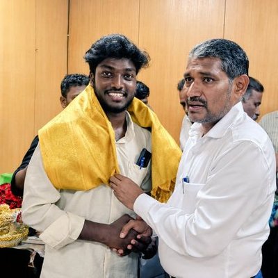 DheenavalavanD's profile picture