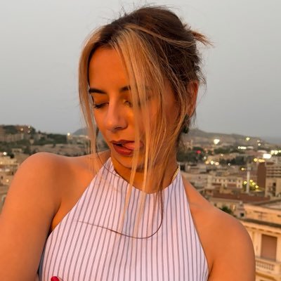 rebecca's profile picture
