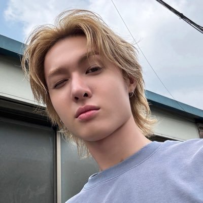 Fi.'s profile picture