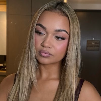 nat's profile picture
