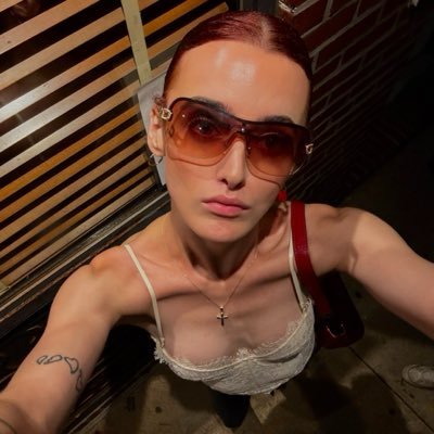 alaska ★彡's profile picture